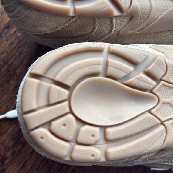 ew Balance x Miu Miu 530 SL Suede Sneakers size 39.5 - Picture 12 of 16